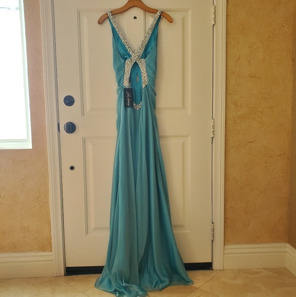 LA Femme Dress - Picture 5 of 5